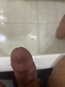 plexr online show from April 25, 2026, 6:27 pm