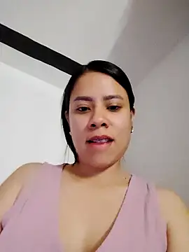 Snapshot of Nicol_Alvarez1 chatting on May 7, 2026, 4:06 am Nicol Alvarez1 online show from May 7, 2026, 4:06 am