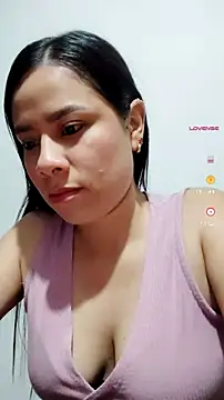 Snapshot of Nicol_Alvarez1 chatting on July 2, 2026, 3:45 am Nicol Alvarez1 online show from July 2, 2026, 3:45 am