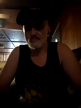 Snapshot of Goonerthepig chatting on May 14, 2026, 9:34 pm Goonerthepig online show from May 14, 2026, 9:34 pm
