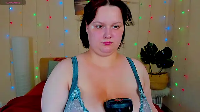 Snapshot of Blossom_Soniya chatting on June 25, 2026, 1:25 am Blossom Soniya online show from June 25, 2026, 1:25 am