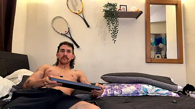 Aaron wheel online show from May 11, 2026, 12:34 am