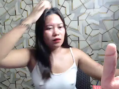 Snapshot of ur_prettychelsie chatting on May 19, 2026, 12:15 am ur prettychelsie online show from May 19, 2026, 12:15 am