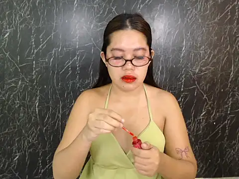Snapshot of ur_prettychelsie chatting on May 7, 2026, 8:12 pm ur prettychelsie online show from May 7, 2026, 8:12 pm