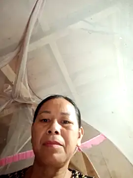 Ari-Na9 online show from June 4, 2026, 2:38 am