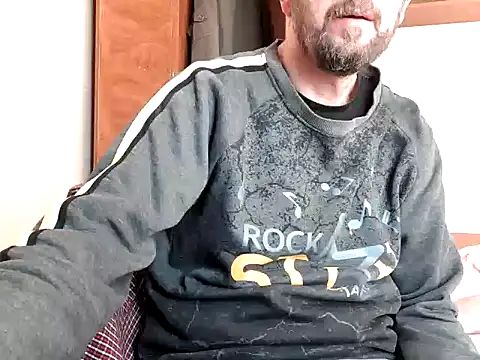 horny800 online show from April 30, 2026, 1:40 pm