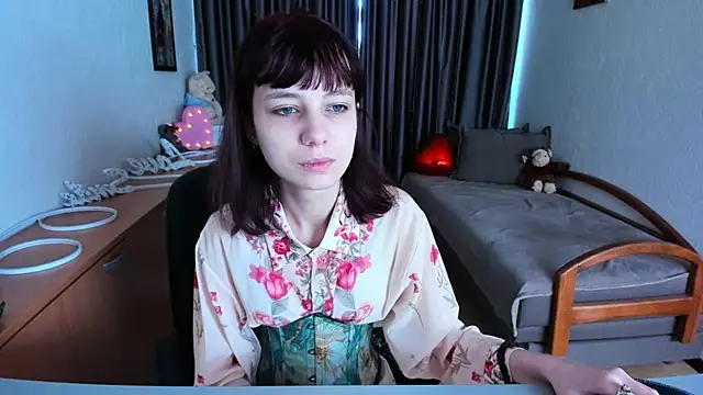 Snapshot of MiniLysii chatting on May 8, 2026, 5:44 am MiniLysii online show from May 8, 2026, 5:44 am