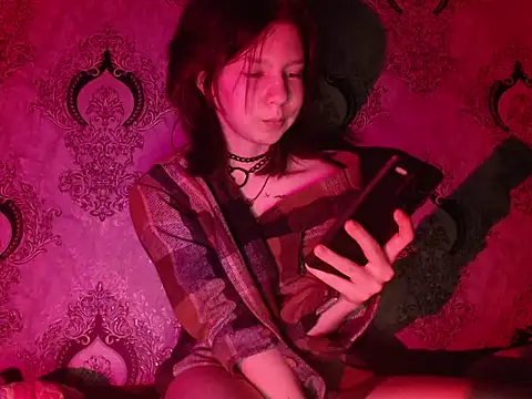 Rozvelt Ravenmore online show from April 25, 2026, 7:55 pm