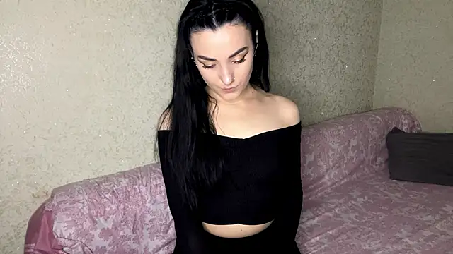 Madisonlovx online show from June 6, 2026, 7:08 pm
