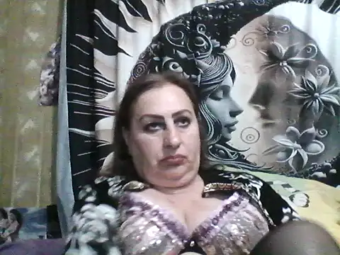 Snapshot of LoaqLovew chatting on June 2, 2026, 7:19 am LoaqLovew online show from June 2, 2026, 7:19 am