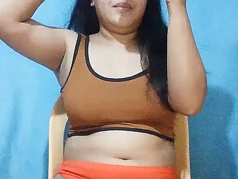 Snapshot of angel_l0ve chatting on May 7, 2026, 1:36 pm angel l0ve online show from May 7, 2026, 1:36 pm