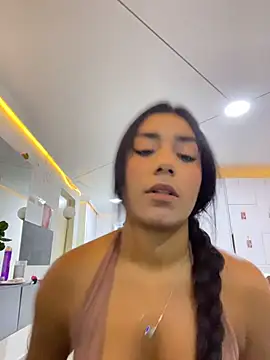 SaryJonex online show from May 9, 2026, 1:03 pm