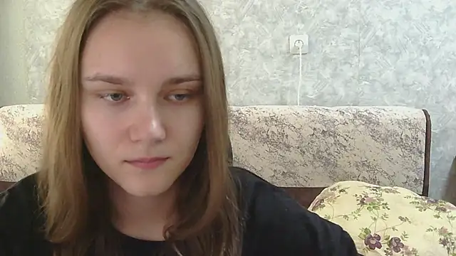 Snapshot of DolcezzaCream chatting on July 27, 2026, 10:55 am DolcezzaCream online show from July 27, 2026, 10:55 am