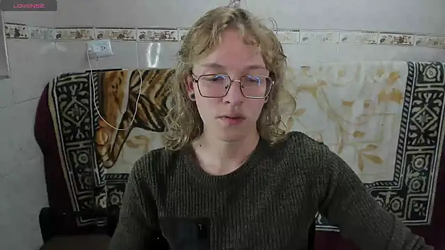 Jinnbooky online show from June 22, 2026, 7:49 am