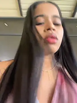 Snapshot of EmmaExoticaXXX chatting on July 25, 2026, 9:21 pm EmmaExoticaXXX online show from July 25, 2026, 9:21 pm