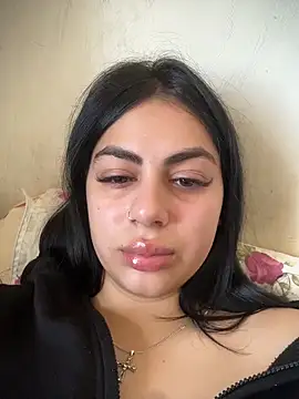 Snapshot of LilyLovell chatting on April 28, 2026, 11:47 am LilyLovell online show from April 28, 2026, 11:47 am