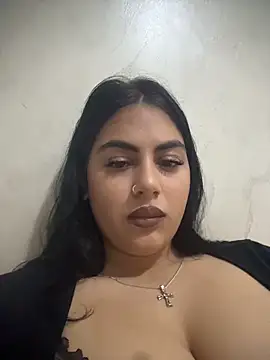 Snapshot of LilyLovell chatting on May 19, 2026, 4:47 pm LilyLovell online show from May 19, 2026, 4:47 pm
