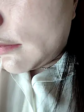 Hot-bebe online show from April 27, 2026, 5:49 am