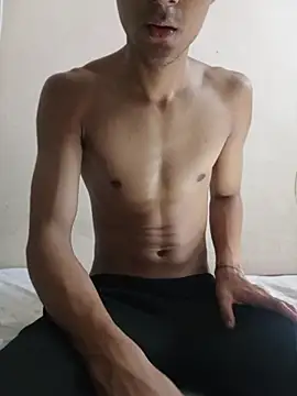 Snapshot of skinny_raj chatting on May 26, 2026, 6:39 pm skinny raj online show from May 26, 2026, 6:39 pm