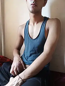 Snapshot of skinny_raj chatting on June 28, 2026, 9:15 am skinny raj online show from June 28, 2026, 9:15 am