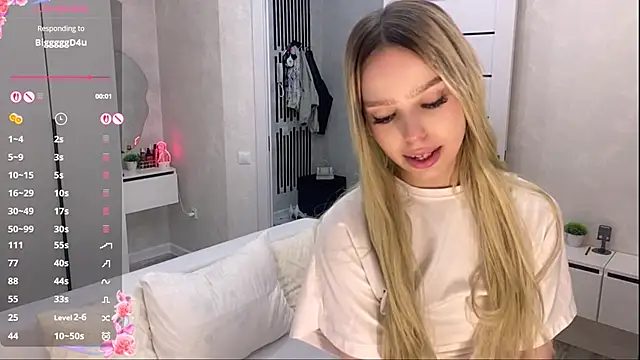 Snapshot of Mooniesiesita chatting on June 7, 2026, 2:00 pm Mooniesiesita online show from June 7, 2026, 2:00 pm