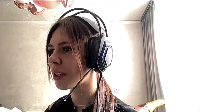 Snapshot of TuZezima chatting on April 25, 2026, 1:41 pm TuZezima online show from April 25, 2026, 1:41 pm