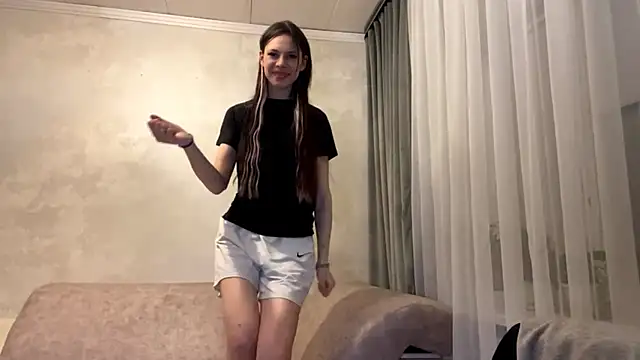 Snapshot of TuZezima chatting on April 27, 2026, 7:12 pm TuZezima online show from April 27, 2026, 7:12 pm