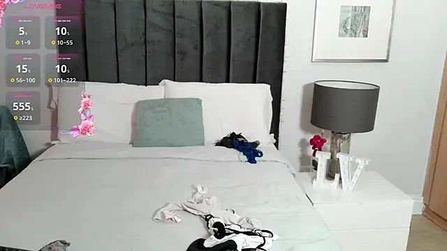 Snapshot of Miss-Erotic-Narcotic chatting on May 8, 2026, 8:29 am Miss-Erotic-Narcotic online show from May 8, 2026, 8:29 am