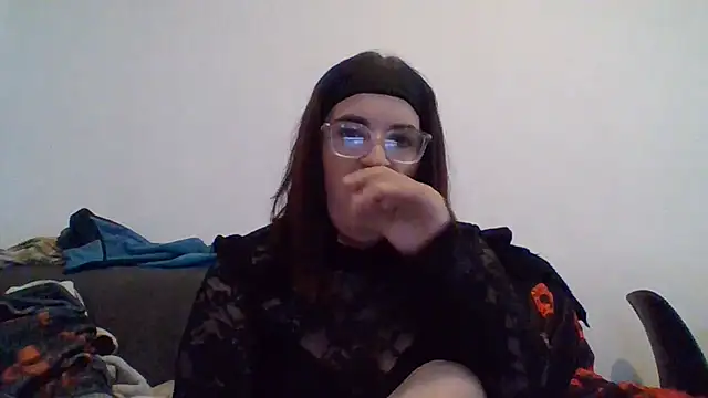 miss16 online show from May 18, 2026, 11:59 am
