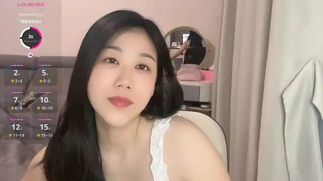 Snapshot of F-Yuwei chatting on June 2, 2026, 3:12 pm F-Yuwei online show from June 2, 2026, 3:12 pm