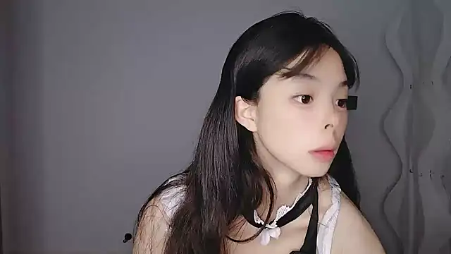 Zhizhi-99 online show from July 4, 2026, 4:33 pm