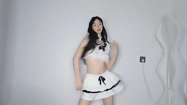 Zhizhi-99 online show from July 6, 2026, 5:48 pm