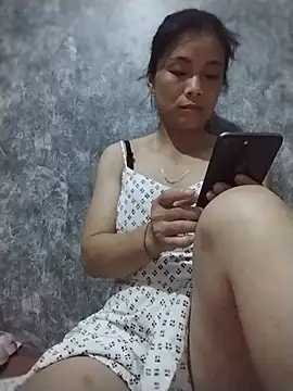 Snapshot of Onie116 chatting on August 3, 2026, 2:12 pm Onie116 online show from August 3, 2026, 2:12 pm
