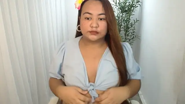 Snapshot of Czarinna chatting on July 7, 2026, 8:12 pm Czarinna online show from July 7, 2026, 8:12 pm