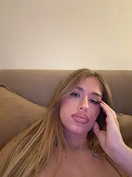 jessicablondexxx online show from May 1, 2026, 8:47 pm