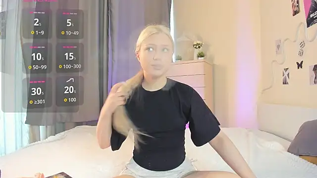 Snapshot of MidnightPoise chatting on July 2, 2026, 5:13 am MidnightPoise online show from July 2, 2026, 5:13 am