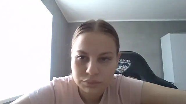  Linsyy ee  online show from June 10, 2026, 8:37 am