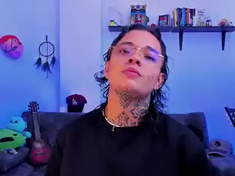 Sam Bartonn online show from June 4, 2026, 3:49 pm