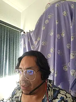 Snapshot of JefeGorila chatting on May 4, 2026, 10:34 pm JefeGorila online show from May 4, 2026, 10:34 pm