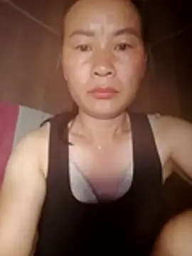 Snapshot of Lella_01 chatting on July 1, 2026, 10:43 pm Lella 01 online show from July 1, 2026, 10:43 pm