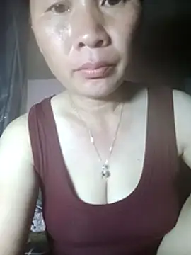 Snapshot of Lella_01 chatting on June 28, 2026, 12:44 pm Lella 01 online show from June 28, 2026, 12:44 pm