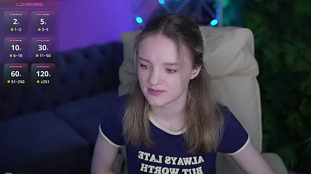 Snapshot of MariaMedow chatting on May 13, 2026, 5:47 am MariaMedow online show from May 13, 2026, 5:47 am