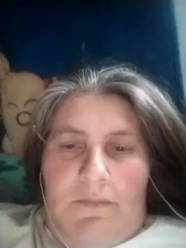 Snapshot of IrisMaris37 chatting on May 6, 2026, 10:52 am IrisMaris37 online show from May 6, 2026, 10:52 am