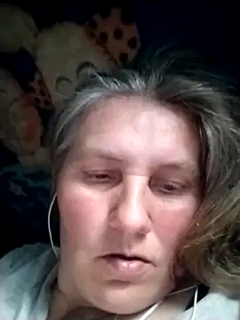 Snapshot of IrisMaris37 chatting on May 12, 2026, 1:50 pm IrisMaris37 online show from May 12, 2026, 1:50 pm