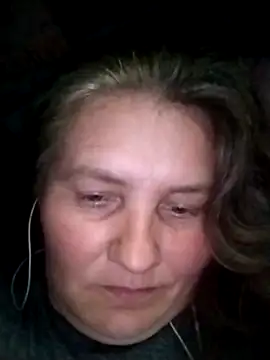 Snapshot of IrisMaris37 chatting on May 27, 2026, 9:27 am IrisMaris37 online show from May 27, 2026, 9:27 am
