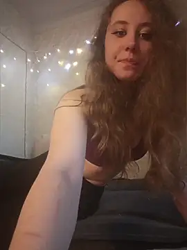 -NicoleSmith- online show from April 29, 2026, 3:16 pm