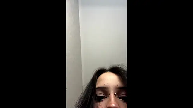 LouisePavlides online show from May 17, 2026, 12:38 pm