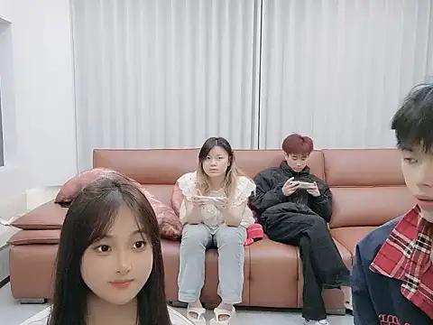 YQBY5 online show from April 28, 2026, 11:47 am