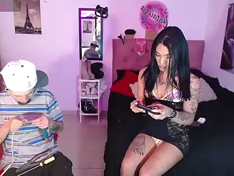 BeautyCatalella1 online show from June 18, 2026, 5:40 pm