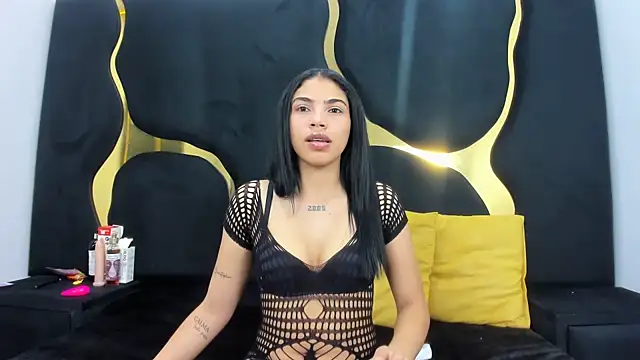 AuroraHoney32 online show from May 30, 2026, 9:20 pm
